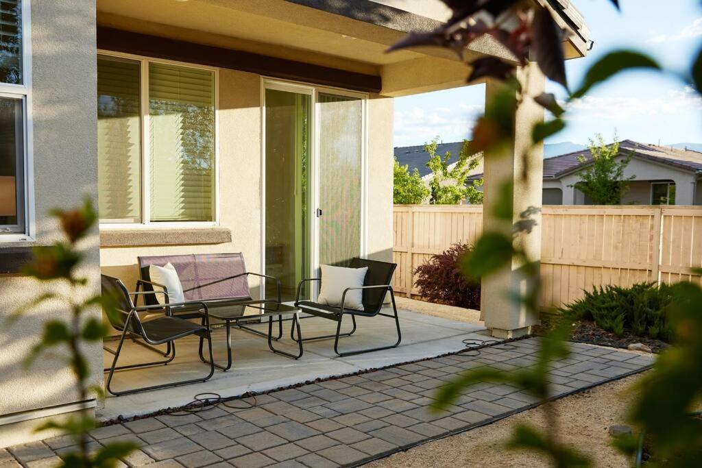 New Upscale House, Tahoe 30-Min W/ Cal King Reno Dış mekan fotoğraf