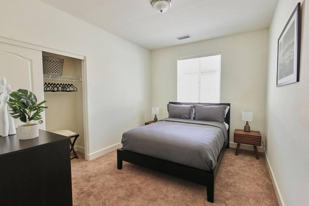 New Upscale House, Tahoe 30-Min W/ Cal King Reno Dış mekan fotoğraf
