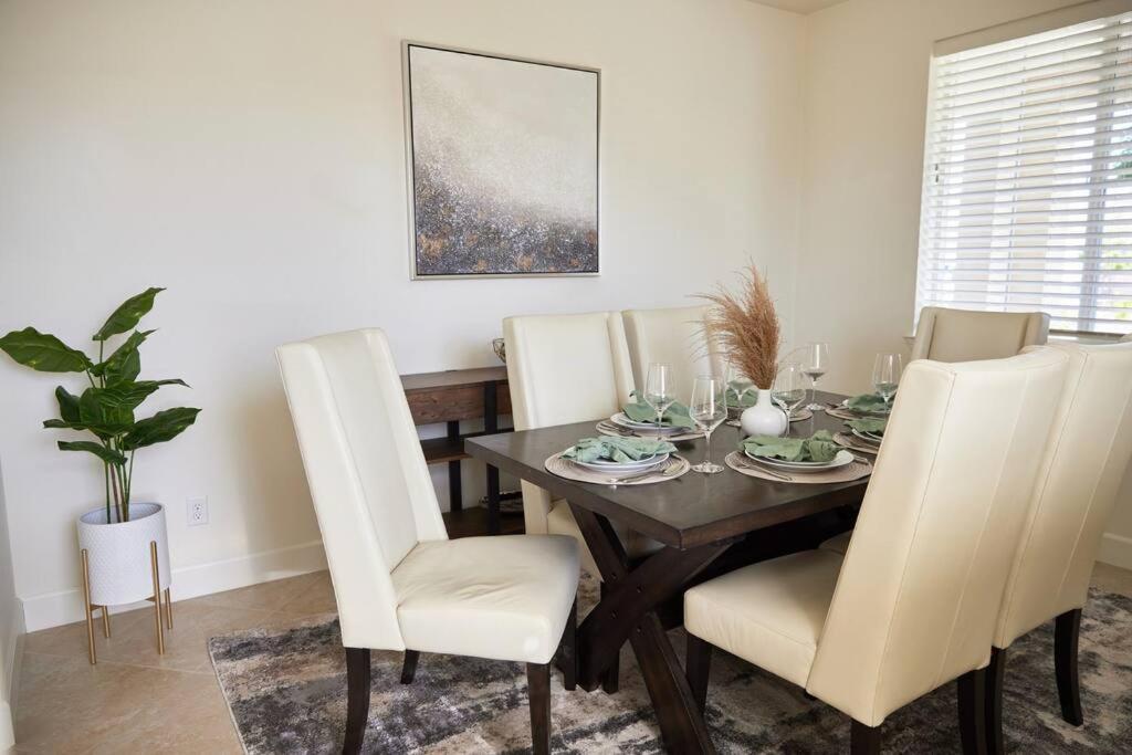 New Upscale House, Tahoe 30-Min W/ Cal King Reno Dış mekan fotoğraf