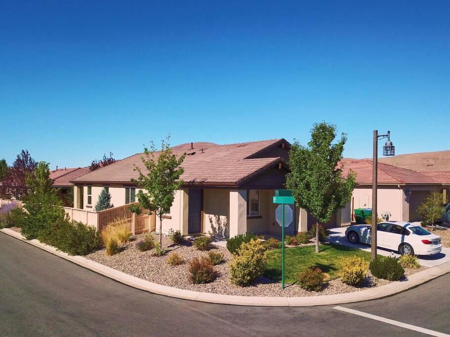 New Upscale House, Tahoe 30-Min W/ Cal King Reno Dış mekan fotoğraf